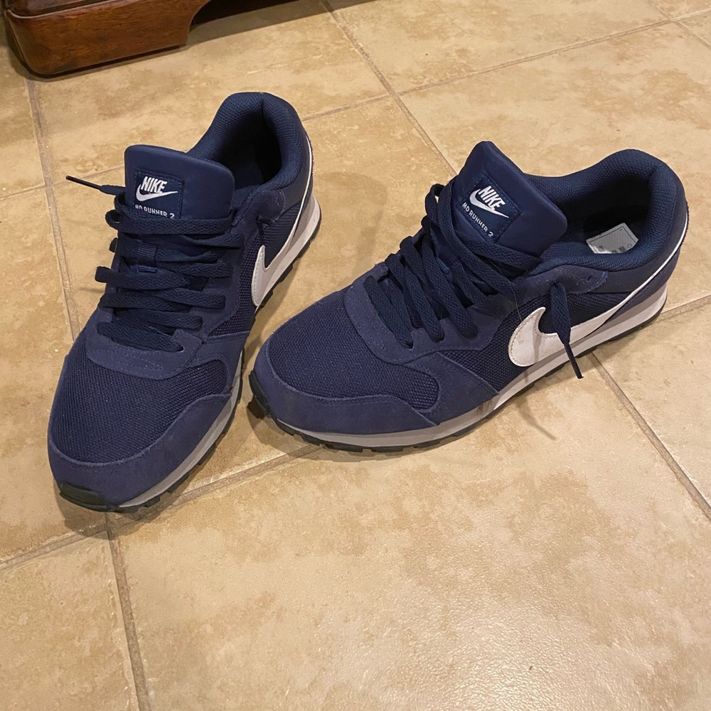 Nike MD Runner 2 - Picture 2 of 4